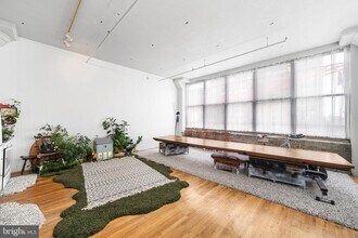314-22 N 12th St in Philadelphia, PA - Building Photo - Building Photo