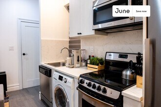 826 9th Ave, Unit 3RS in New York, NY - Foto de edificio - Building Photo