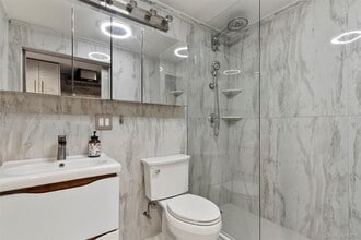 106 Remington Pl in New Rochelle, NY - Building Photo - Building Photo