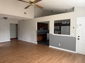 255 Falcon Dr in Richmond Hill, GA - Building Photo - Building Photo