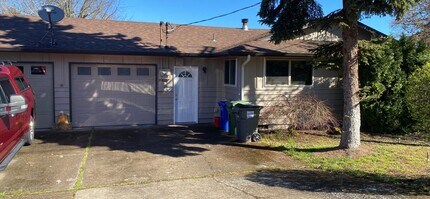 1205 Clinton Dr in Eugene, OR - Building Photo - Building Photo