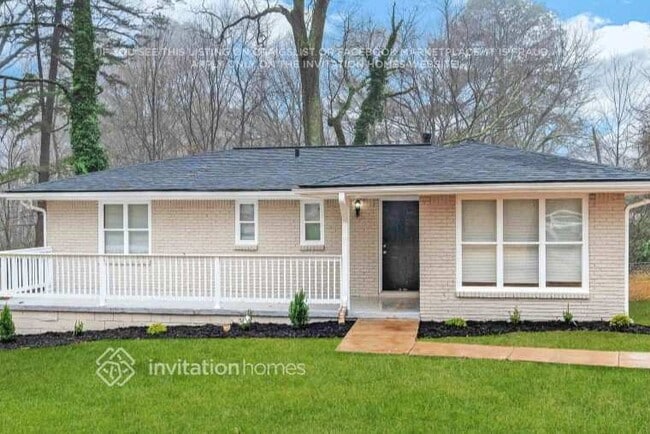 property at 1421 Dennis Dr