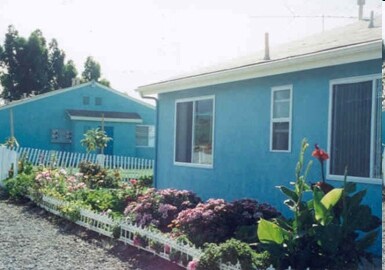 Jardines del Valle in Watsonville, CA - Foto de edificio