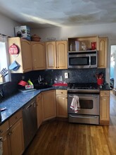 35 Cameron Ave, Unit 2 in Somerville, MA - Building Photo - Building Photo