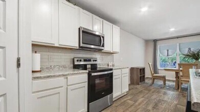 935 Indian Woman Rd in Santa Rosa Beach, FL - Building Photo - Building Photo