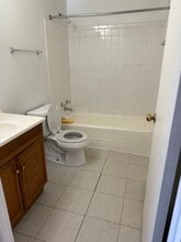 503 Highland Ave, Unit Highland Ave apartments in Winchester, VA - Building Photo - Building Photo