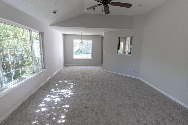 1404 Jean Rae Dr in Columbia, MO - Building Photo - Building Photo