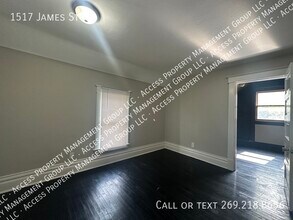 1517 James St in Kalamazoo, MI - Building Photo - Building Photo