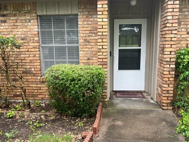 property at 114 Meadow View Dr