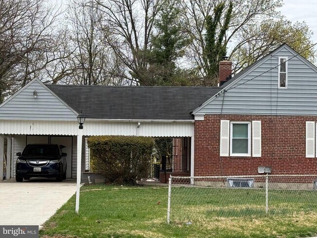 3735 Cedar Dr in Baltimore, MD - Building Photo - Building Photo