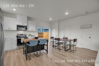 128 SE 28th Ave in Albany, OR - Building Photo - Building Photo