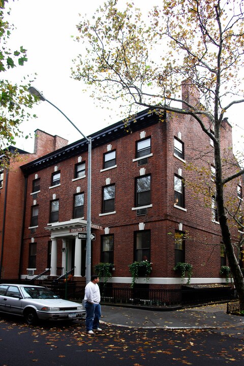 94 Joralemon St in Brooklyn, NY - Building Photo