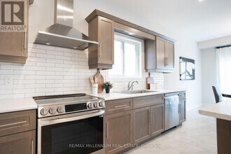 217 Walker Rd in Pelham, ON - Building Photo - Building Photo