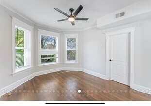 6241 S Troy St in Chicago, IL - Building Photo - Building Photo