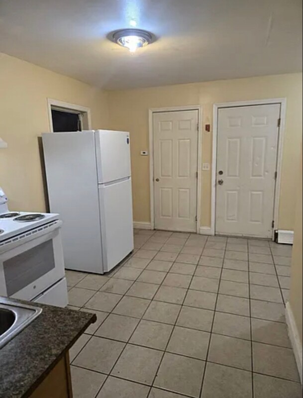 7 Jones St in Arlington, NY - Building Photo - Building Photo