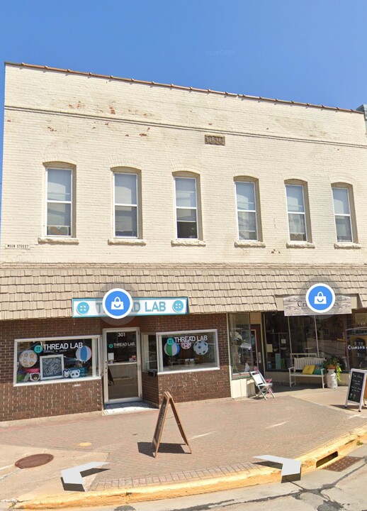 301 Main St E in Menomonie, WI - Building Photo