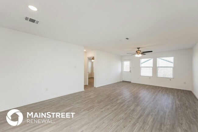 6515 Scarecrow Wy in San Antonio, TX - Foto de edificio - Building Photo