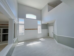 4572 Yellow Harbor St in Las Vegas, NV - Foto de edificio - Building Photo