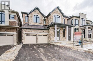 19 Kane Crescent in Aurora, ON - Building Photo