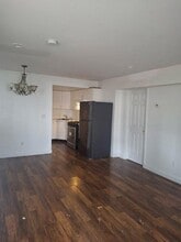 11 Kathleen Crescent in Coram, NY - Building Photo - Building Photo