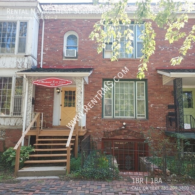 property at 925 SW Huntoon St