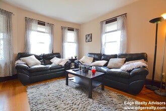 16 S Crescent Circuit, Unit 2 in Boston, MA - Building Photo - Building Photo