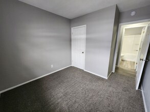 2715 Farragut Pl in Davenport, IA - Building Photo - Building Photo