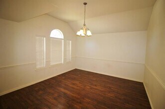 5316 Lake Gardens Drive in Grand Prairie, TX - Building Photo - Building Photo