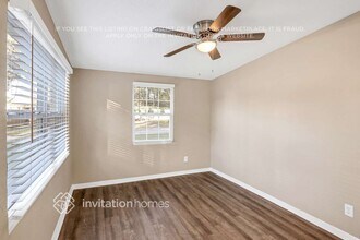 12019 103rd St N in Largo, FL - Foto de edificio - Building Photo