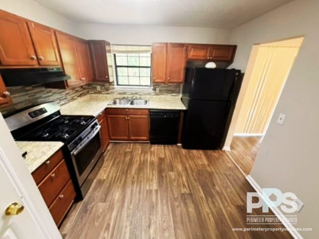 4852 Lost Colony Ct in Stone Mountain, GA - Building Photo - Building Photo