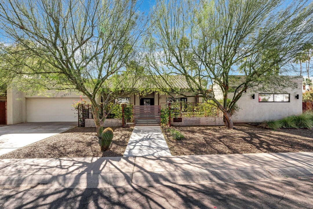 8413 E Welsh Trail in Scottsdale, AZ - Building Photo