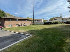 3943 S 700 W, Unit Apt 3 in Riverdale, UT - Building Photo - Building Photo