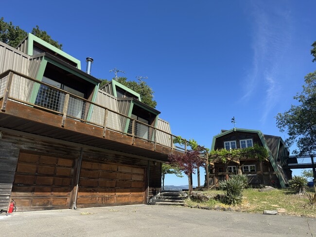 2770 Leslie Rd in Santa Rosa, CA - Building Photo - Building Photo