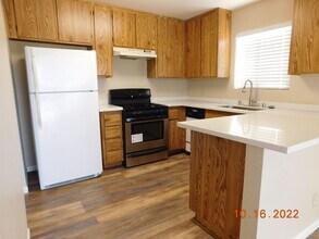 1332 N El Prado St in Ridgecrest, CA - Building Photo - Building Photo