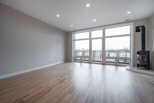 934 N California Ave, Unit 4n in Chicago, IL - Building Photo