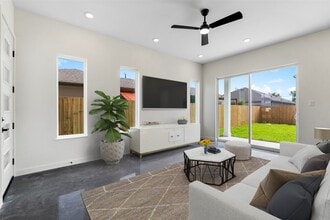 8205 Parnell St in Houston, TX - Building Photo - Building Photo