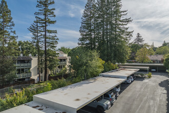 Atrium Villas in Walnut Creek, CA - Building Photo - Building Photo