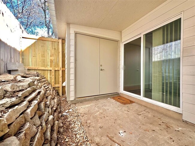 1200 Banister Ln in Austin, TX - Building Photo - Building Photo