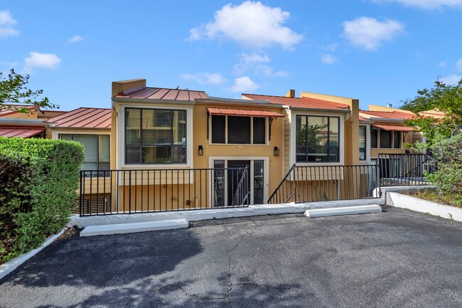 402 Hi Stirrup in Horseshoe Bay, TX - Building Photo - Building Photo
