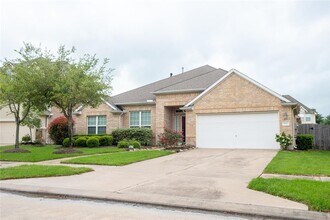 5410 Valley Country Ln in Sugar Land, TX - Building Photo - Building Photo