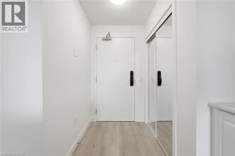 461 Green Rd in Stoney Creek, ON - Building Photo - Building Photo