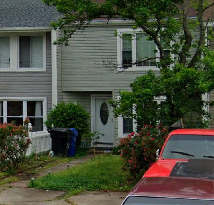 215 Thalia Trace Dr in Virginia Beach, VA - Building Photo