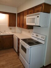 1230 N Edwards in Wichita, KS - Building Photo - Building Photo