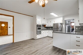 1474 Huron Rd in North Brunswick, NJ - Building Photo - Building Photo