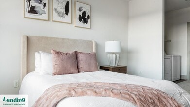 930 Howell Mill Rd NW, Unit 1316 in Atlanta, GA - Foto de edificio - Building Photo