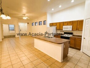 4141 E Calle Henequen in Tucson, AZ - Building Photo - Building Photo