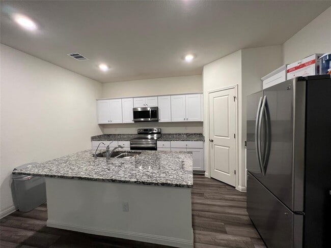 309 Redfish Ln in Hutto, TX - Building Photo - Building Photo