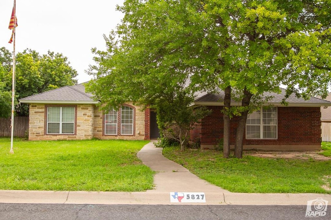 5827 Dominion Ridge Cir in San Angelo, TX - Building Photo