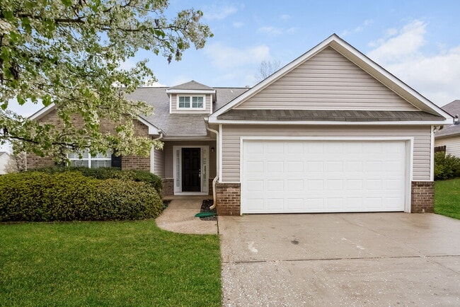 property at 5275 Yellow Pine Dr