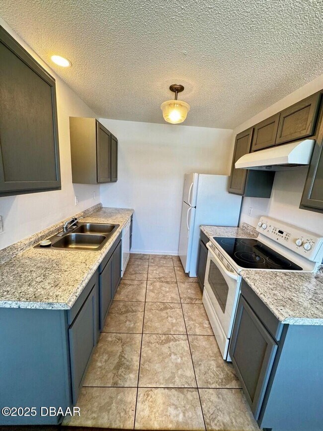 property at 840 Center Ave